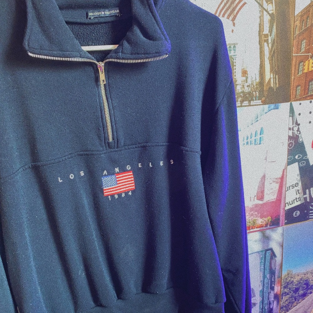 BRANDY MELVILLE PULLOVER